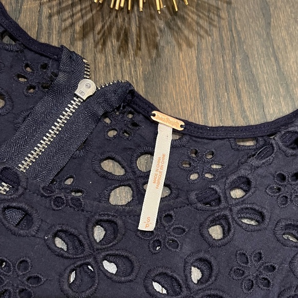 Free People Molly’s Retro Eyelet Peplum Tank Size Small - Picture 6 of 8